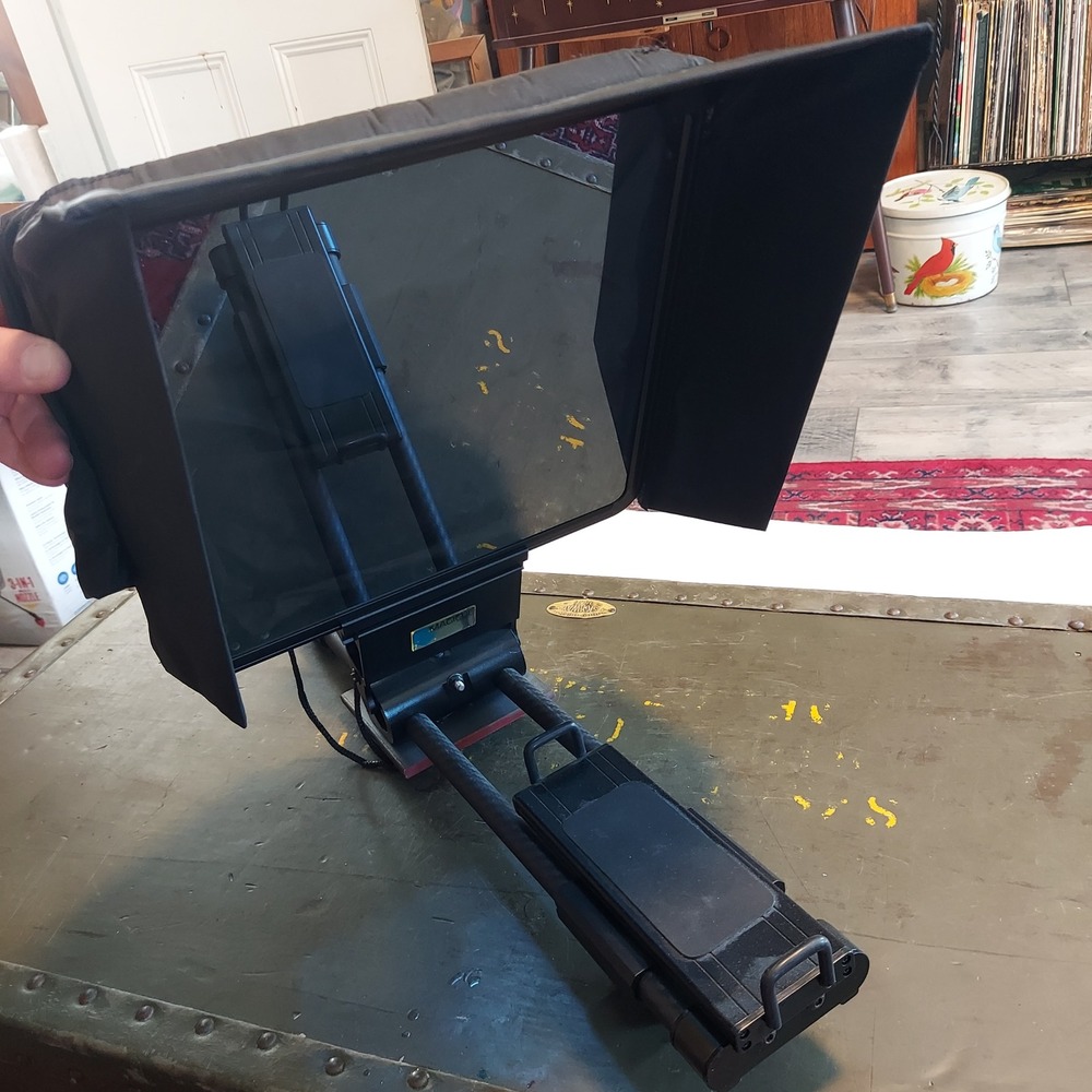 Magicue Professional Teleprompter System for DSLR Mirrorless Cameras Black - Picture 2 of 6